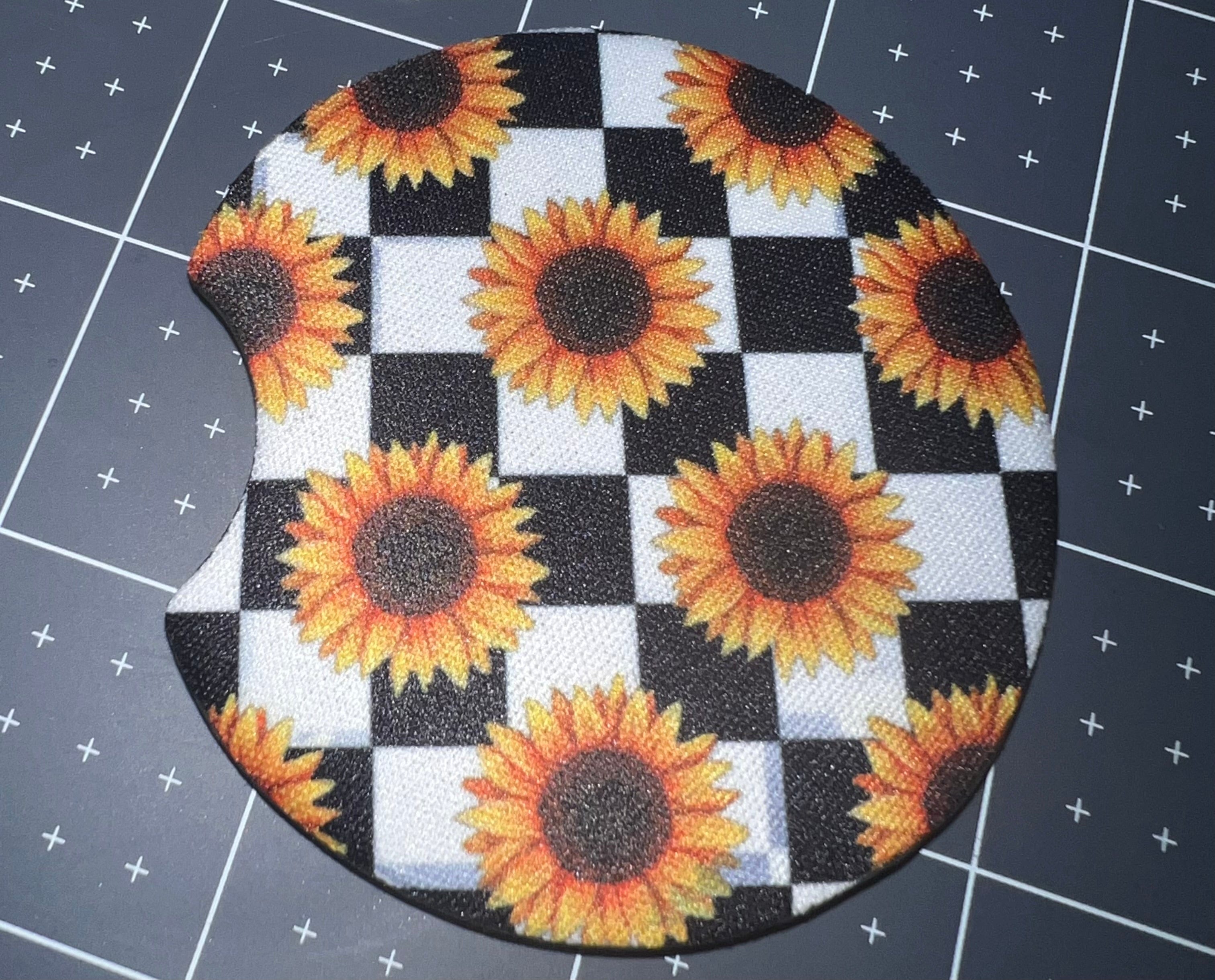 DillyDog Creations wrapin Car Coaster Set / Checkered Sunflowers