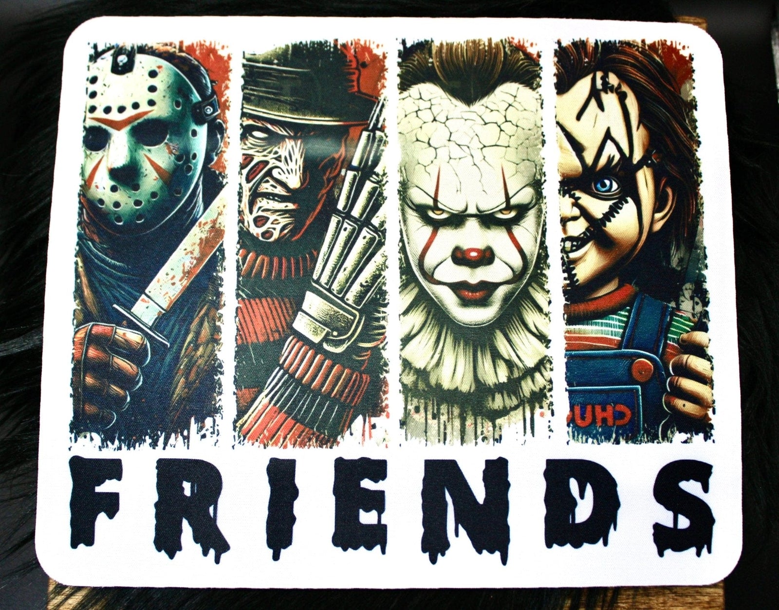 DillyDog Creations wrapin Mousepad / Horror Friends