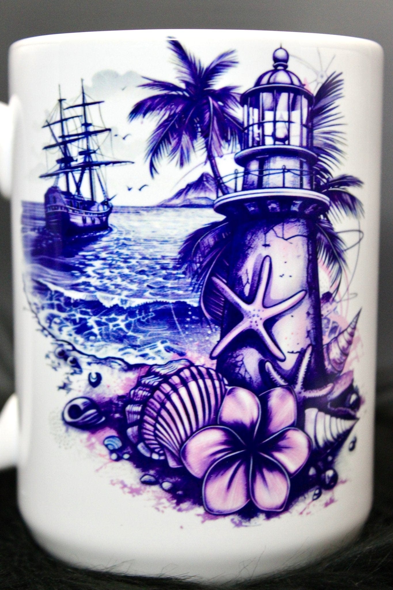 DillyDog Creations wrapin Mug  / Lighthouse