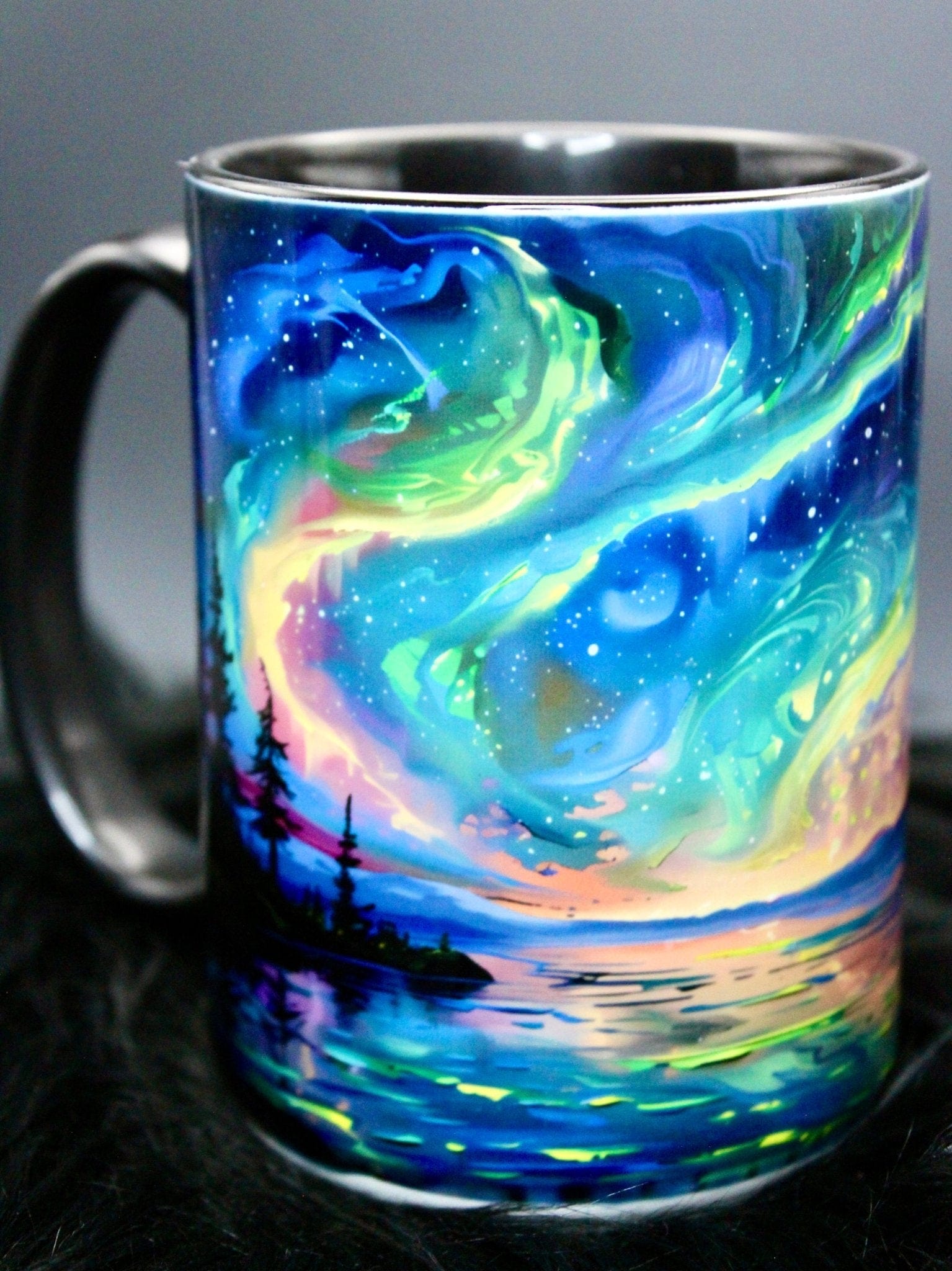 DillyDog Creations wrapin Mug / Northern Lights ( Black Interior )