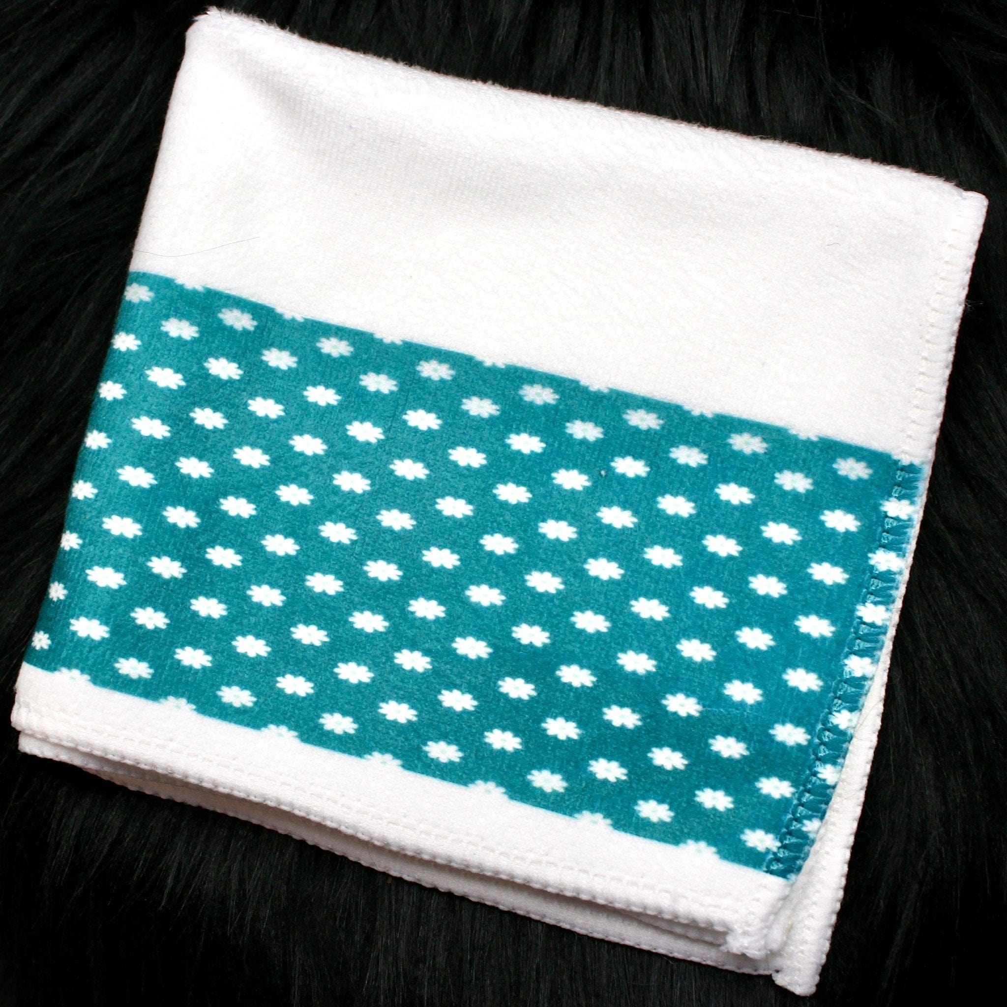 DillyDog Creations wrapin Wash Cloth / Teal Daisies